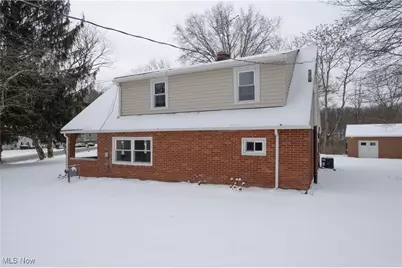 2978 Long Road, Uniontown, OH 44685 - Photo 3