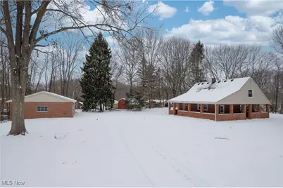 2978 Long Road, Uniontown, OH 44685 - Photo 9