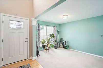 8708 Chesea Court, Sagamore Hills, OH 44067 - Photo 3