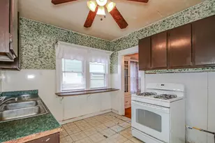16627 Chatfield Ave, Loveland, OH 44111 - Photo 13