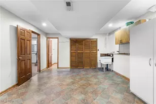 6619 Rosedale Dr, Amherst, OH 44001 - Photo 15