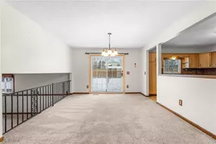 6619 Rosedale Dr, Amherst, OH 44001 - Photo 9