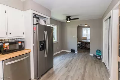 457 S Firestone Boulevard, Akron, OH 44301 - Photo 13
