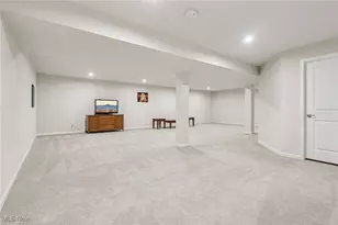 1951 E Woodland Dr, Akron, OH 44313 - Photo 25