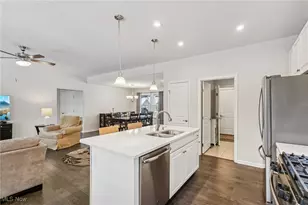 1951 E Woodland Dr, Akron, OH 44313 - Photo 11