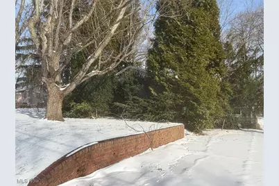 4008 Burke Avenue, Louisville, OH 44641 - Photo 3