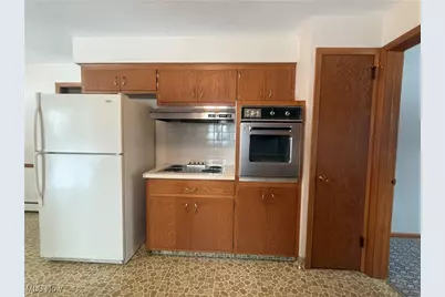 2612 Frostwood Drive, Austintown, OH 44515 - Photo 11