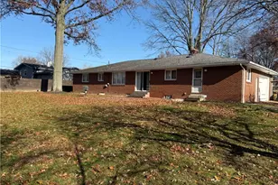 2612 Frostwood Dr, Austintown, OH 44515 - Photo 3
