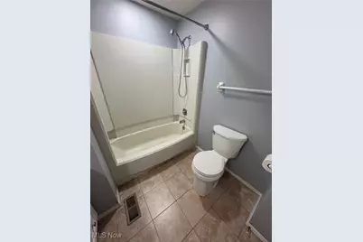 6884 Slippery Rock Drive, Austintown, OH 44406 - Photo 21