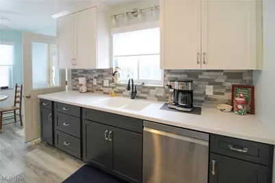 3298 N Valley Drive, Port Clinton, OH 43452 - Photo 5