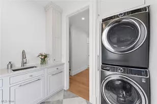 10311 Hunting Hills Ave NE, Hartville, OH 44632 - Photo 13