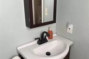 815 Crestview Dr, East Liverpool, OH 43920 - Photo 13