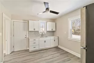 13409 Bartlett Ave, Loveland, OH 44120 - Photo 17