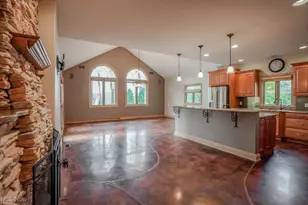 2942 Torrey Pines Cir NW, Canton, OH 44708 - Photo 11