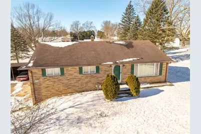 1945 Fairbrook Avenue NE, East Canton, OH 44730 - Photo 3