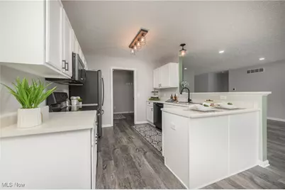 9078 Brookledge Avenue NW, North Canton, OH 44720 - Photo 15