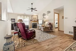 3065 Bordeaux Dr, Akron, OH 44312 - Photo 7