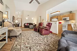 3065 Bordeaux Dr, Akron, OH 44312 - Photo 5