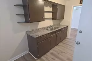 17460 Chagrin Blvd, Huber Heights, OH 44120 - Photo 11