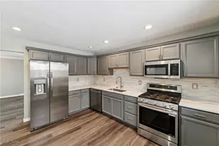 2601 Sherwood Dr, Lorain, OH 44053 - Photo 9