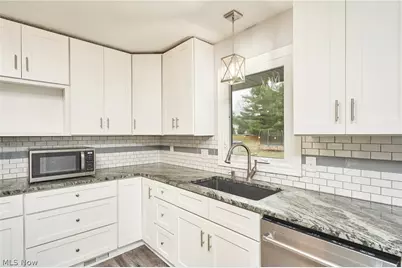 4110 Big Spruce Drive, Akron, OH 44333 - Photo 7