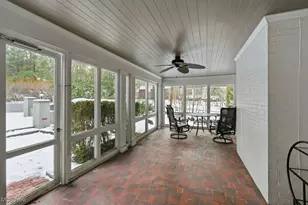 201 Hampshire Rd, Akron, OH 44313 - Photo 5