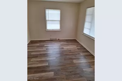 5650 Lafayette Avenue, Maple Heights, OH 44137 - Photo 13