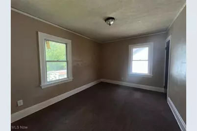 13203 Alvin Avenue, Garfield Heights, OH 44105 - Photo 11