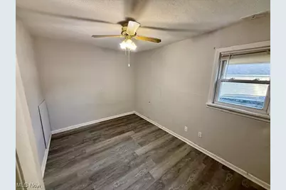 2521 44th Street NW, Canton, OH 44709 - Photo 5