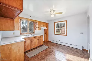 24 Center St, Leetonia, OH 44431 - Photo 7