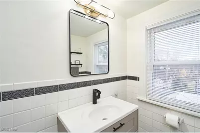 495 Letchworth Drive, Akron, OH 44303 - Photo 17