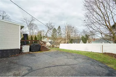 495 Letchworth Drive, Akron, OH 44303 - Photo 19