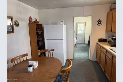 515 W 3rd Street, Uhrichsville, OH 44683 - Photo 5