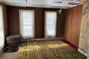 515 W 3rd St, Uhrichsville, OH 44683 - Photo 15