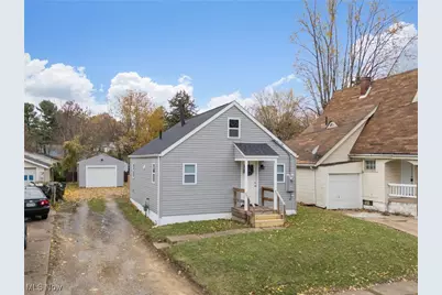 2315 Maple Avenue NE, Canton, OH 44714 - Photo 3