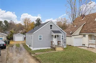 2315 Maple Ave NE, Canton, OH 44714 - Photo 3