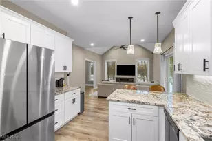 39600 Aurora Rd, Solon, OH 44139 - Photo 17