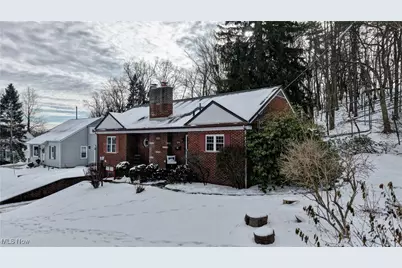 106 Maplecrest Street SW, North Canton, OH 44720 - Photo 3