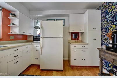 106 Maplecrest Street SW, North Canton, OH 44720 - Photo 11