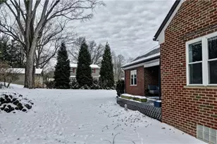 106 Maplecrest St SW, North Canton, OH 44720 - Photo 33