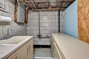 106 Maplecrest St SW, North Canton, OH 44720 - Photo 29