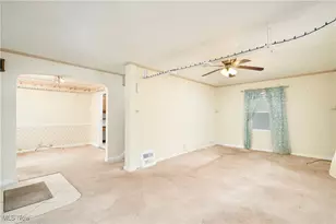 305 Hayes Ave, Cuyahoga Falls, OH 44221 - Photo 9