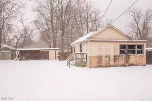 903 Oakwood Blvd, Painesville, OH 44077 - Photo 3