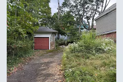 2243 Bellfield Avenue, Cleveland Heights, OH 44106 - Photo 7