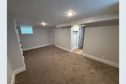 2185 Rexwood Road, Cleveland Heights, OH 44118 - Photo 17