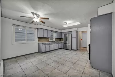 132 Mount Vernon Court, Elyria, OH 44035 - Photo 27