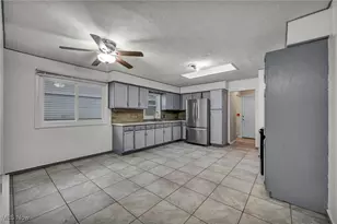 132 Mt Vernon Ct, Elyria, OH 44035 - Photo 27