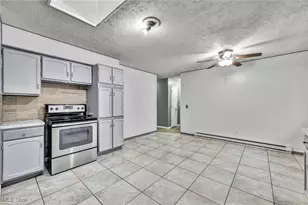 132 Mt Vernon Ct, Elyria, OH 44035 - Photo 21