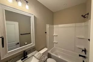 14956 Carol Dr, Maple Heights, OH 44137 - Photo 7