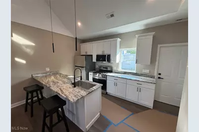 14956 Carol Drive, Maple Heights, OH 44137 - Photo 3